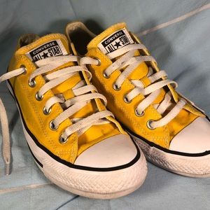 🍋Converse Chucks YELLOW low tops Ms6/Ws8-stylish!
